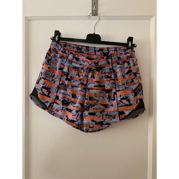 lululemon athletica Pants - Lululemon Hotty Hot Short II